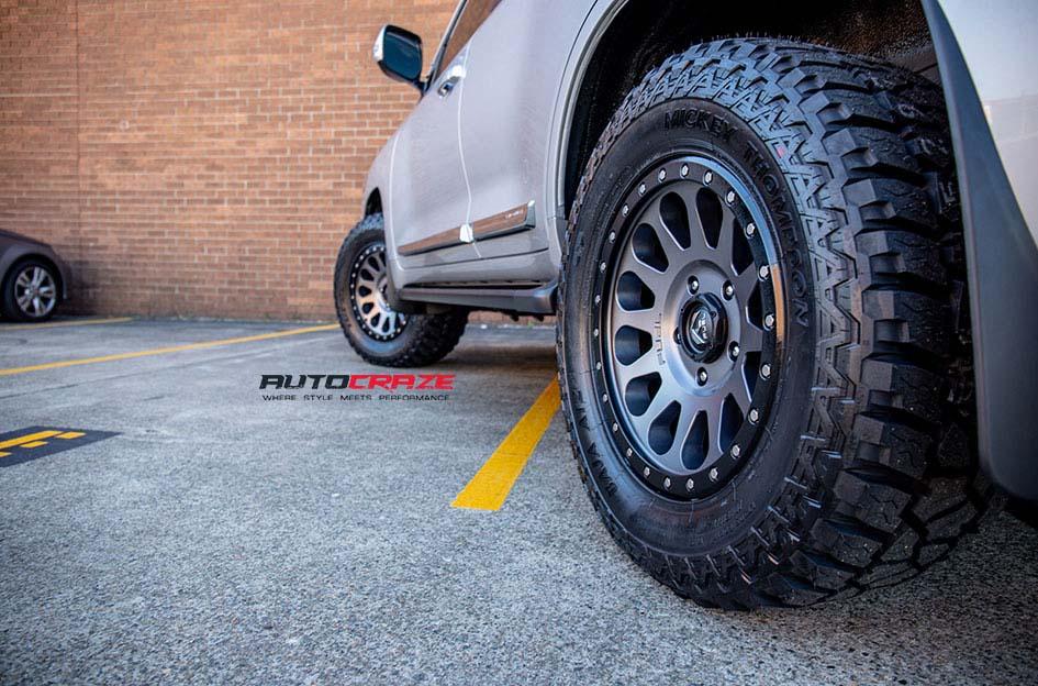 TOYOTA LANDCRUSIER VECTOR BLACK MACHINED
